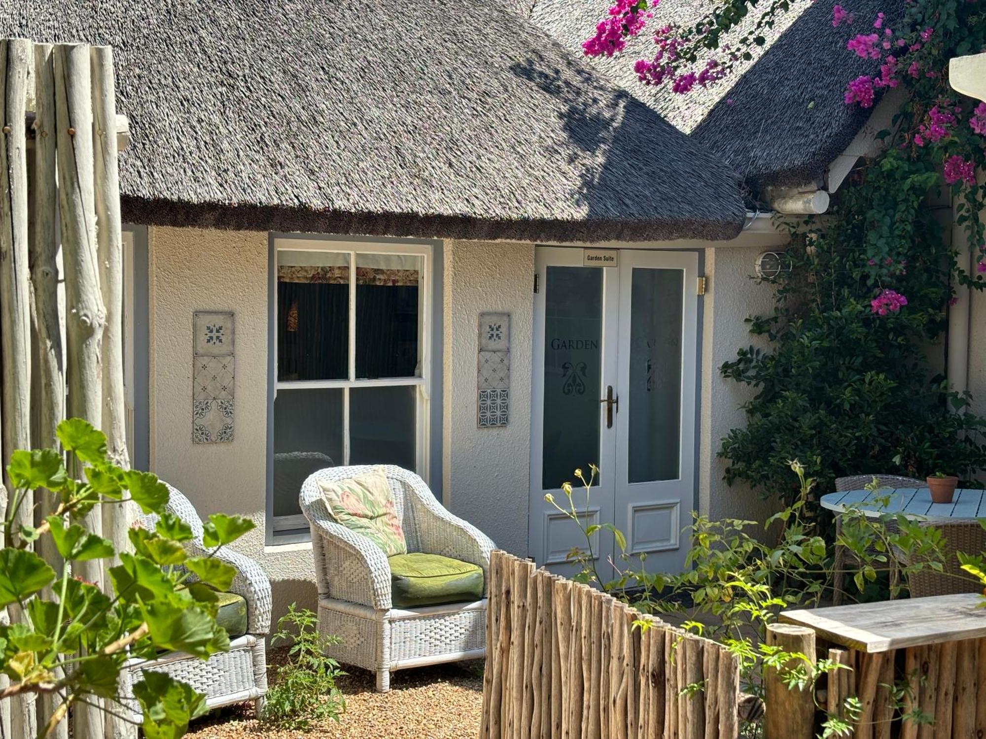 In The Vine Country Manor Guesthouse Stellenbosch Bagian luar foto