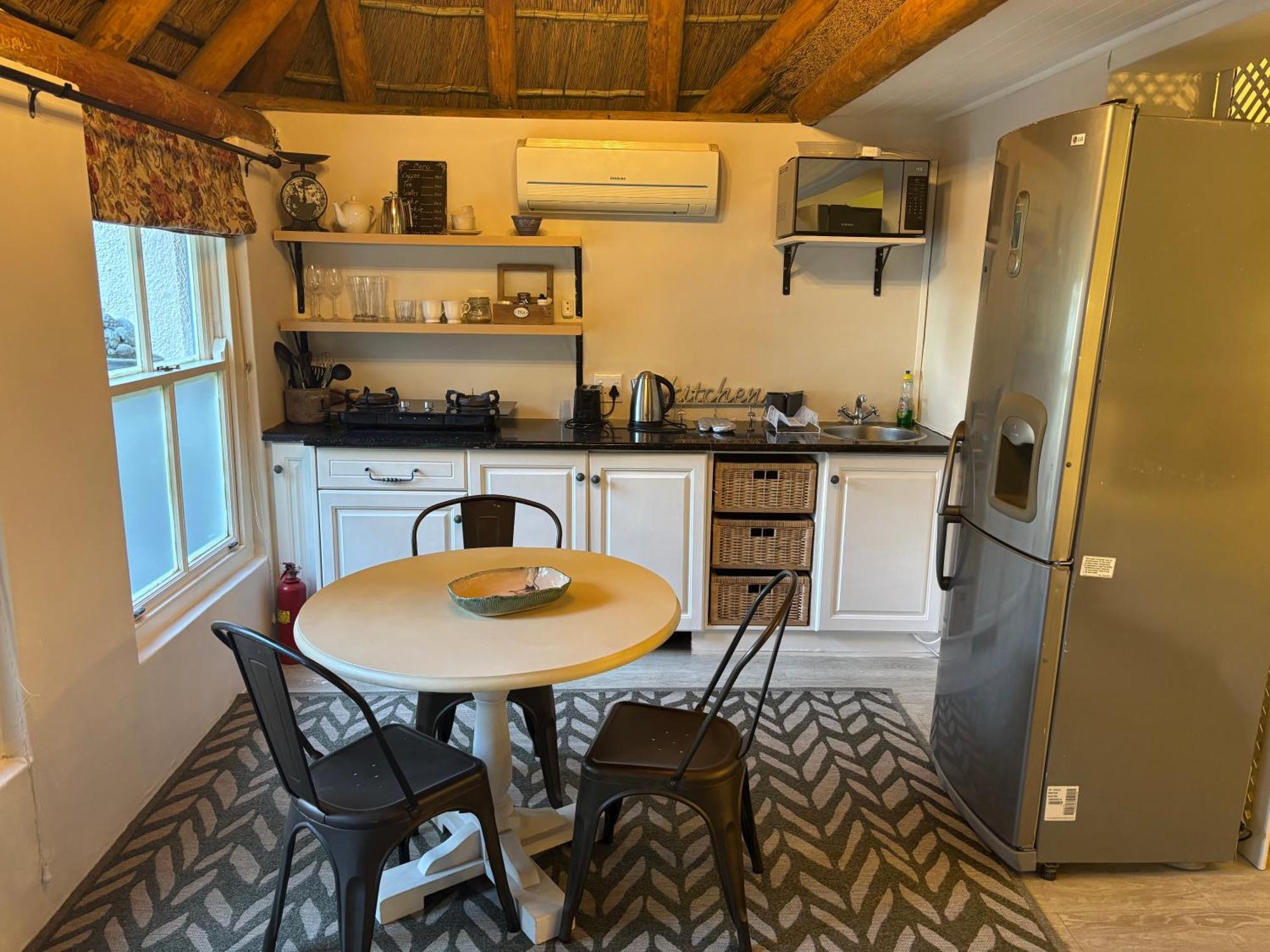 In The Vine Country Manor Guesthouse Stellenbosch Bagian luar foto