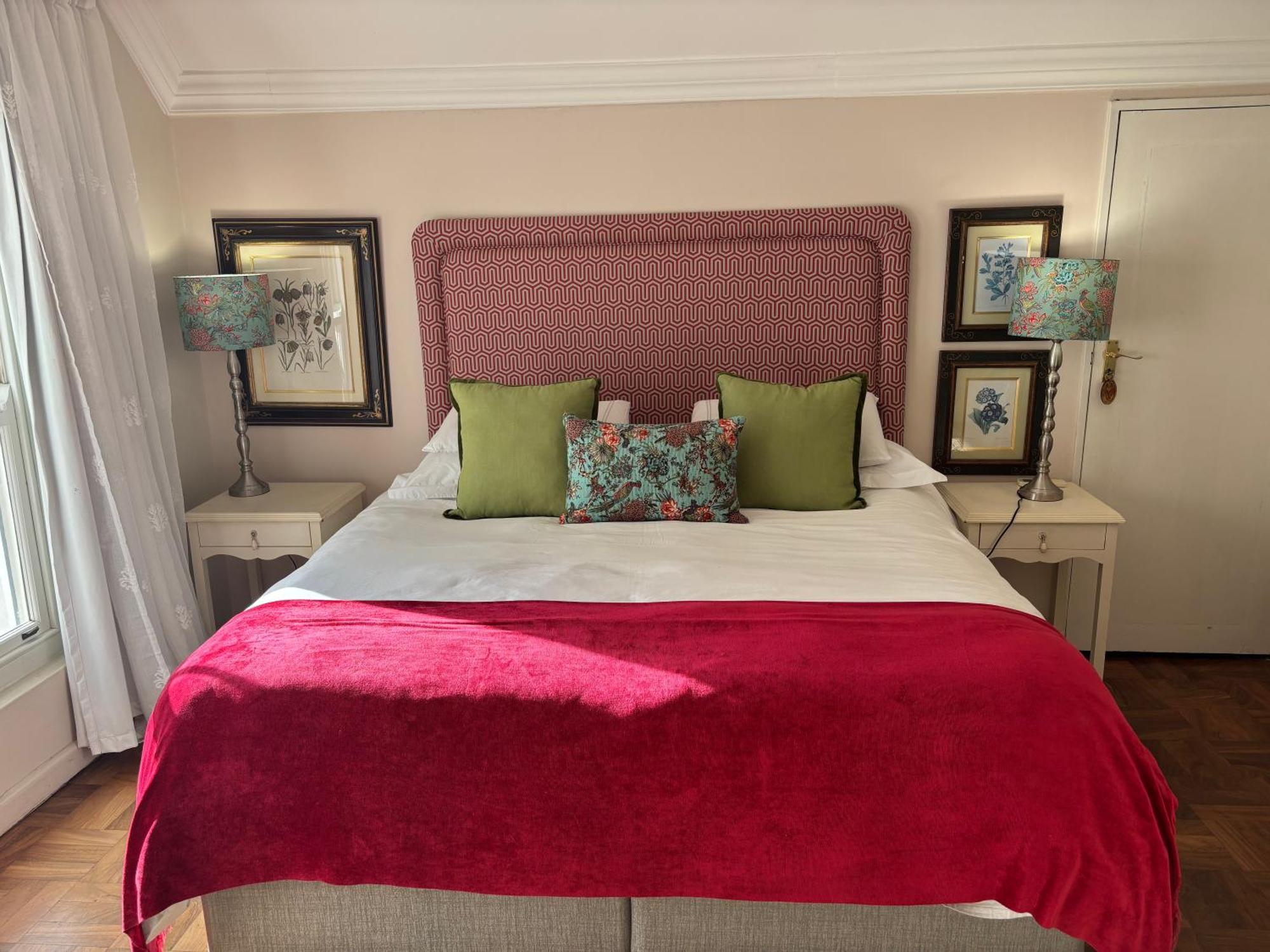 In The Vine Country Manor Guesthouse Stellenbosch Bagian luar foto