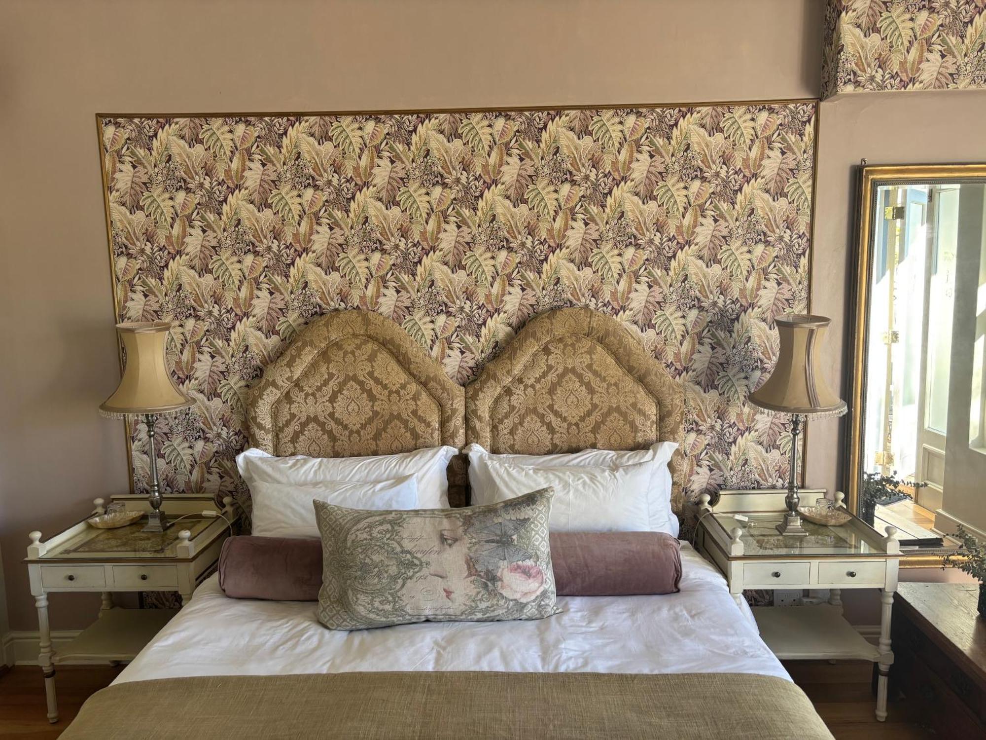 In The Vine Country Manor Guesthouse Stellenbosch Bagian luar foto